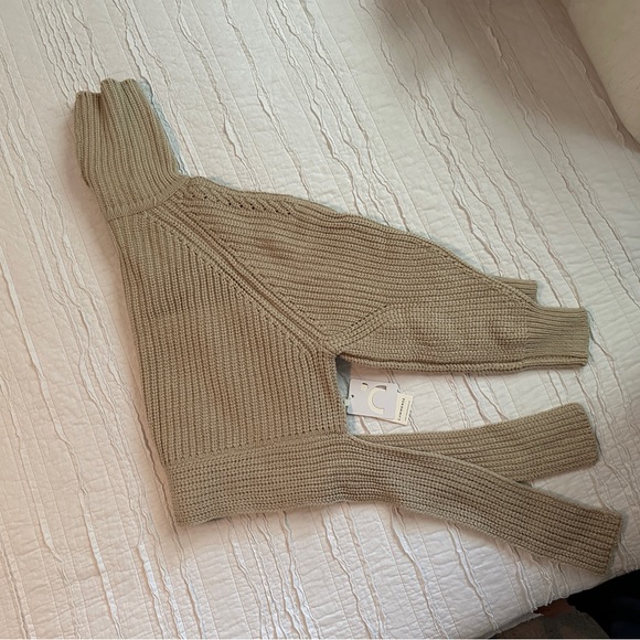 NEW -Solid Oversized Ribbed Knit High Neck Sweater - Picture 2 of 5